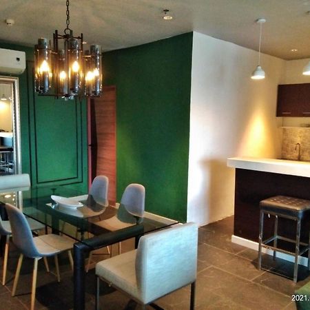 City Park Hotel Residences Тагуиг Екстериор снимка