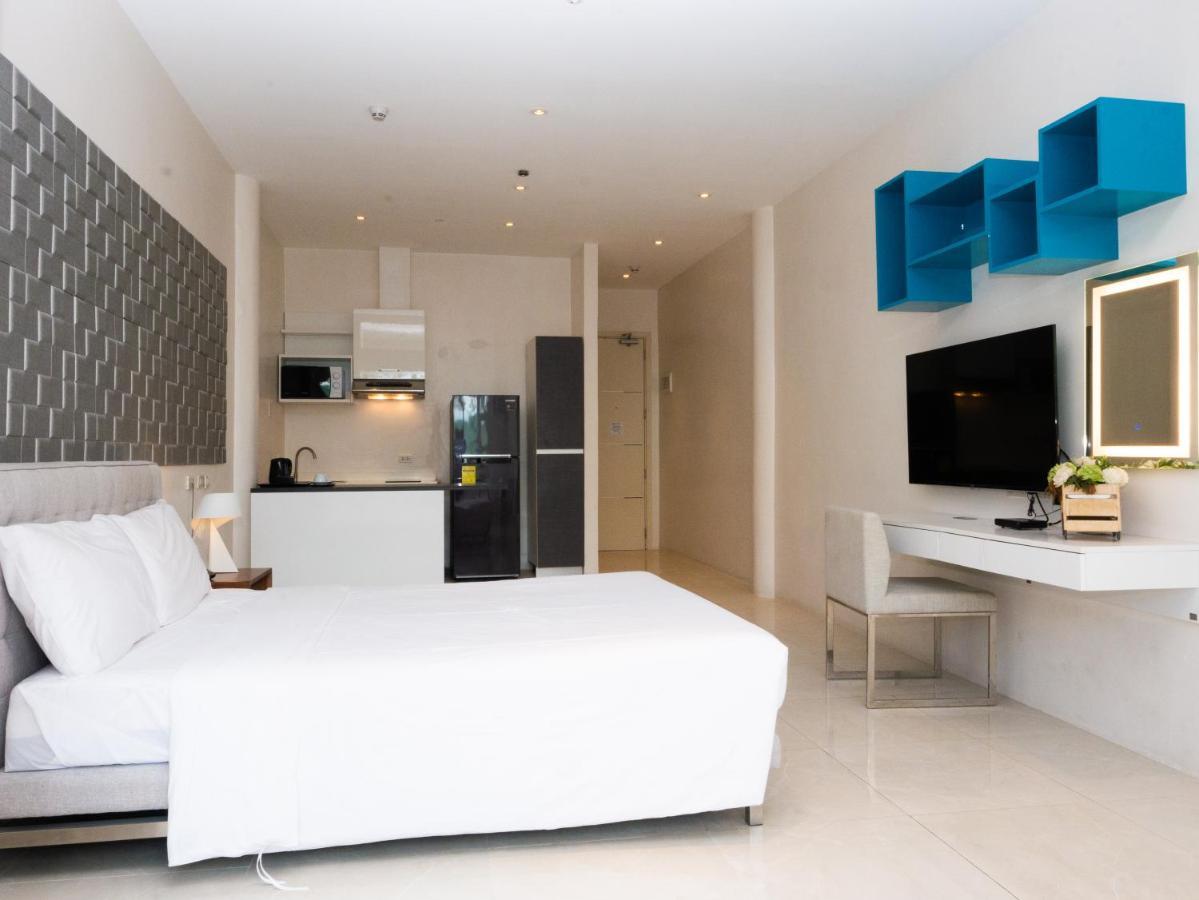 City Park Hotel Residences Тагуиг Екстериор снимка