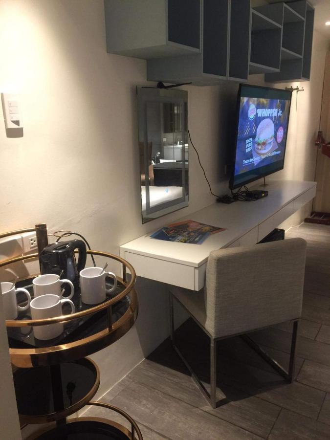 City Park Hotel Residences Тагуиг Екстериор снимка