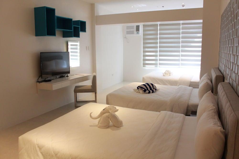 City Park Hotel Residences Тагуиг Екстериор снимка