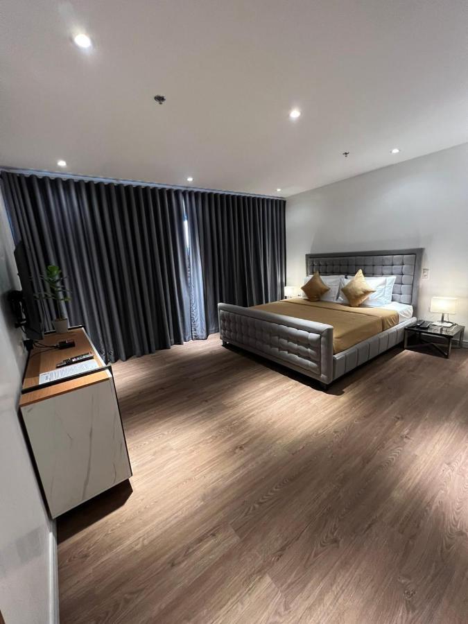 City Park Hotel Residences Тагуиг Екстериор снимка