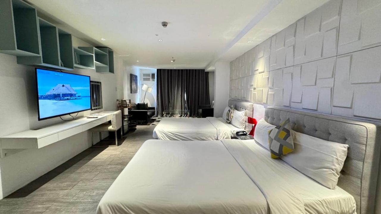 City Park Hotel Residences Тагуиг Екстериор снимка