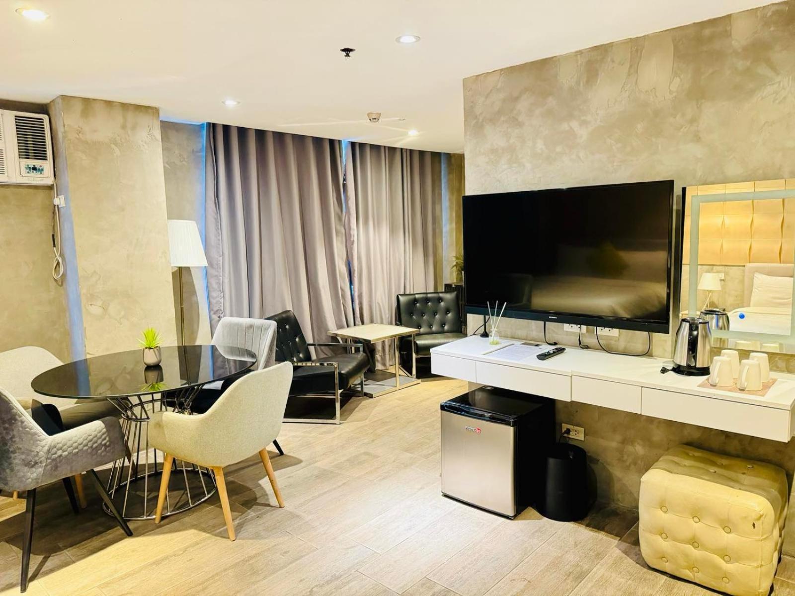 City Park Hotel Residences Тагуиг Екстериор снимка