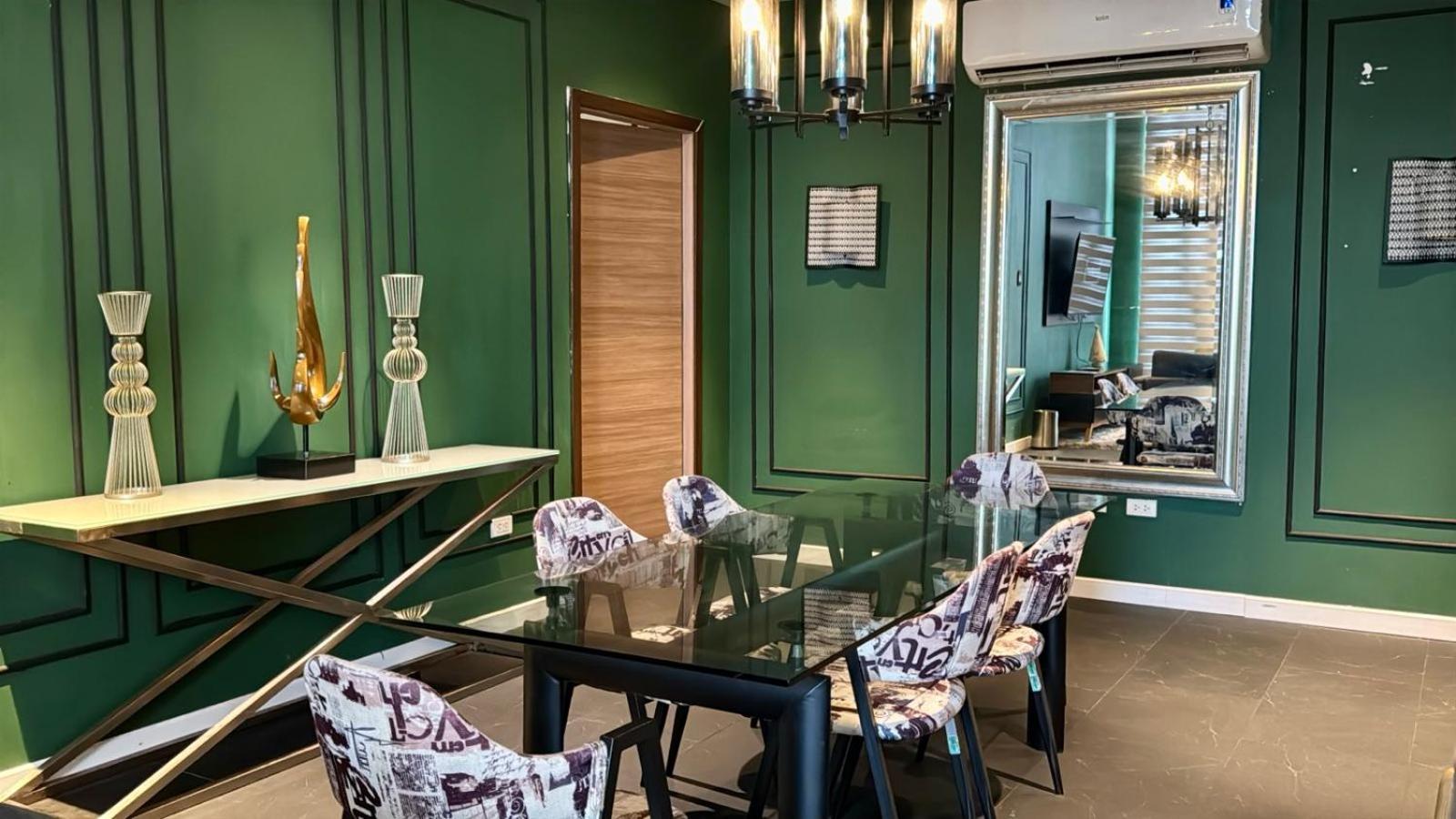 City Park Hotel Residences Тагуиг Екстериор снимка