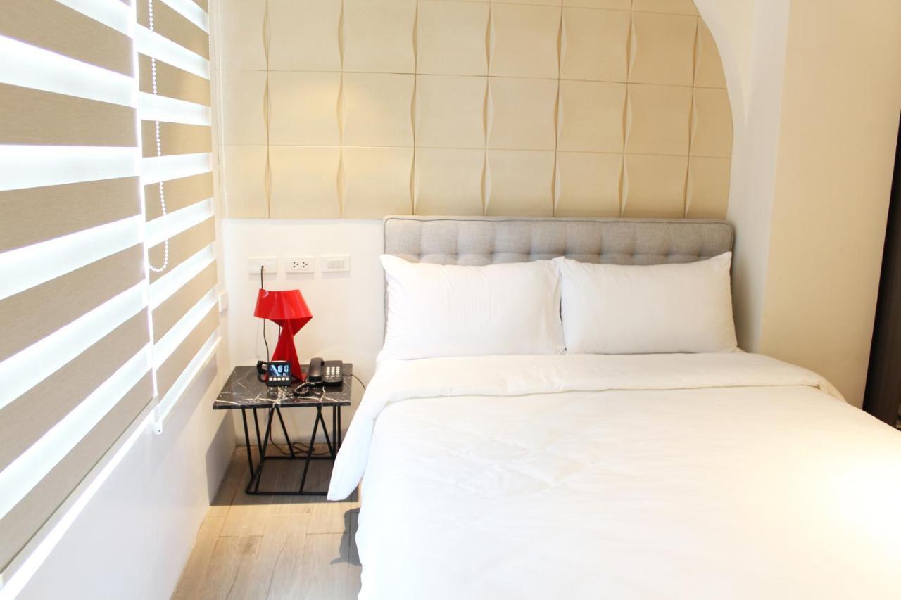 City Park Hotel Residences Тагуиг Екстериор снимка