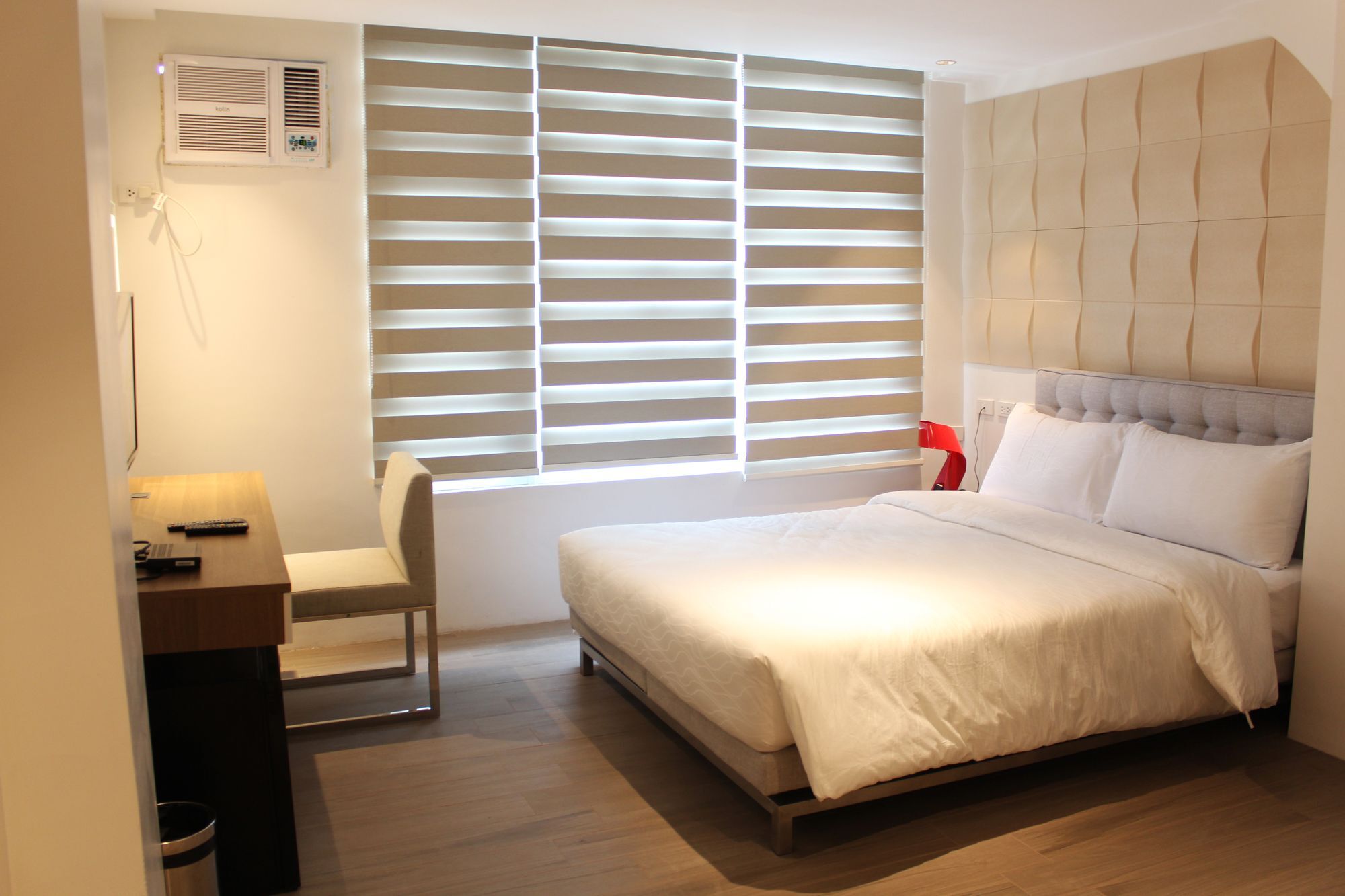City Park Hotel Residences Тагуиг Екстериор снимка